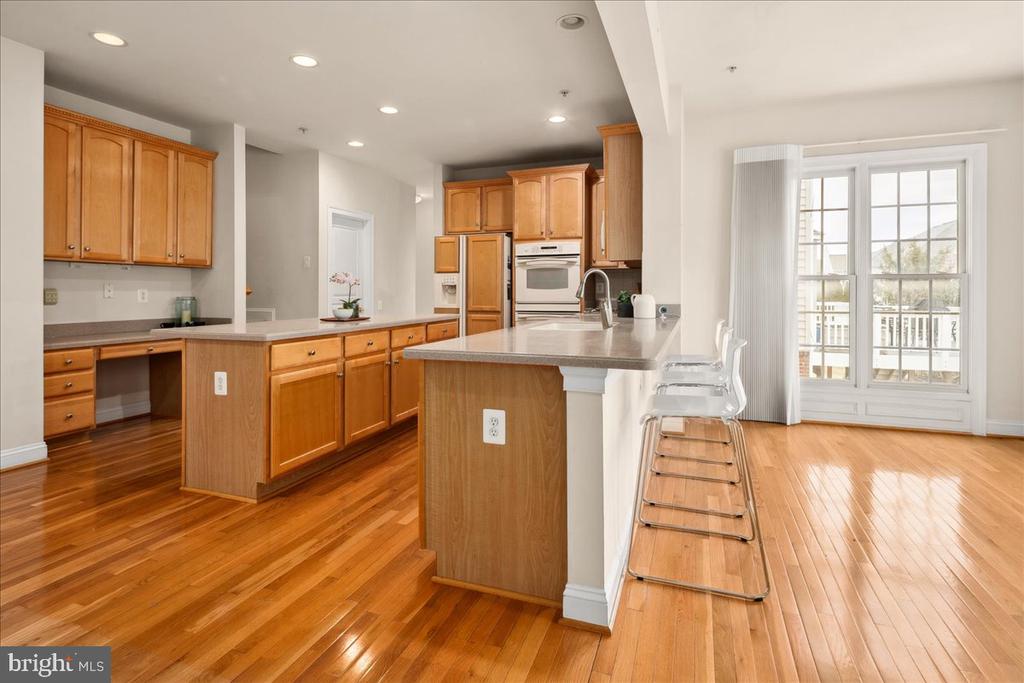 102 DEEP TRAIL LANE