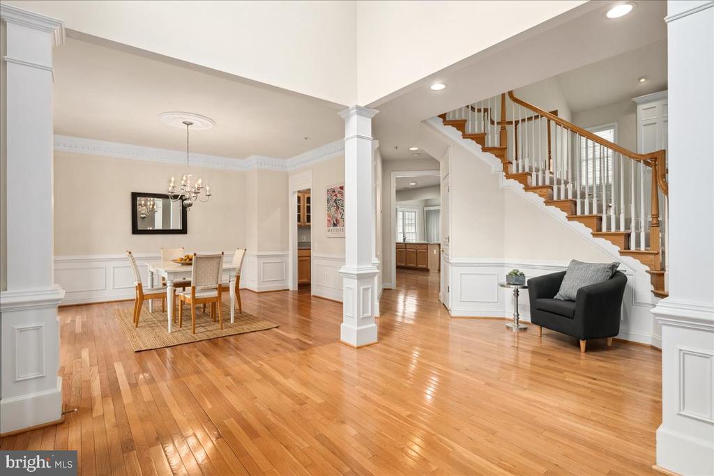 102 DEEP TRAIL LANE