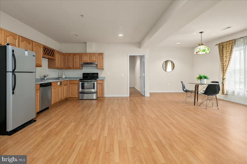 102 DEEP TRAIL LANE