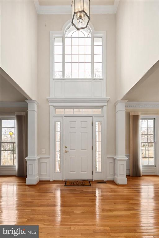 102 DEEP TRAIL LANE