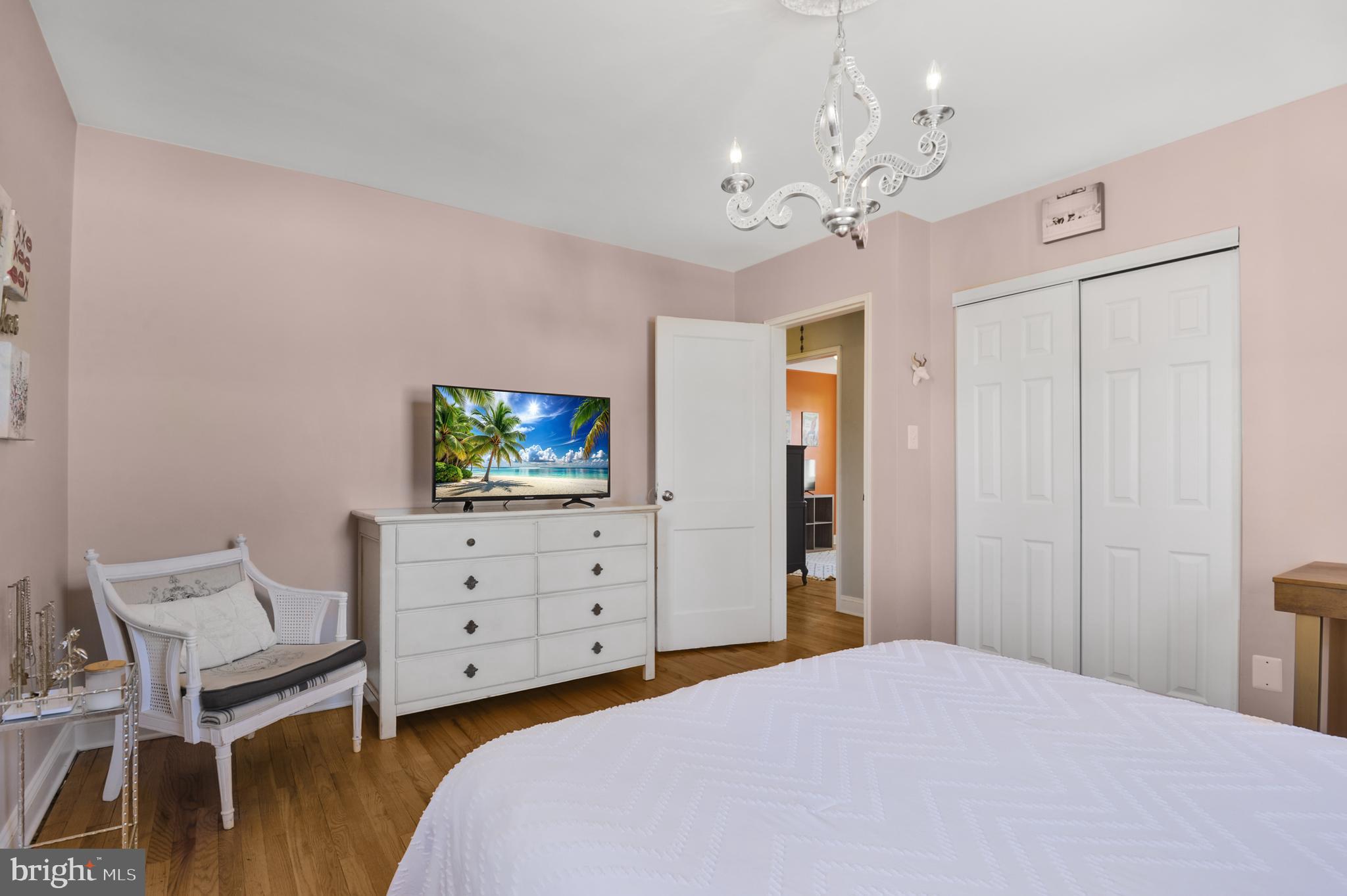 10110 BRUNETT AVENUE