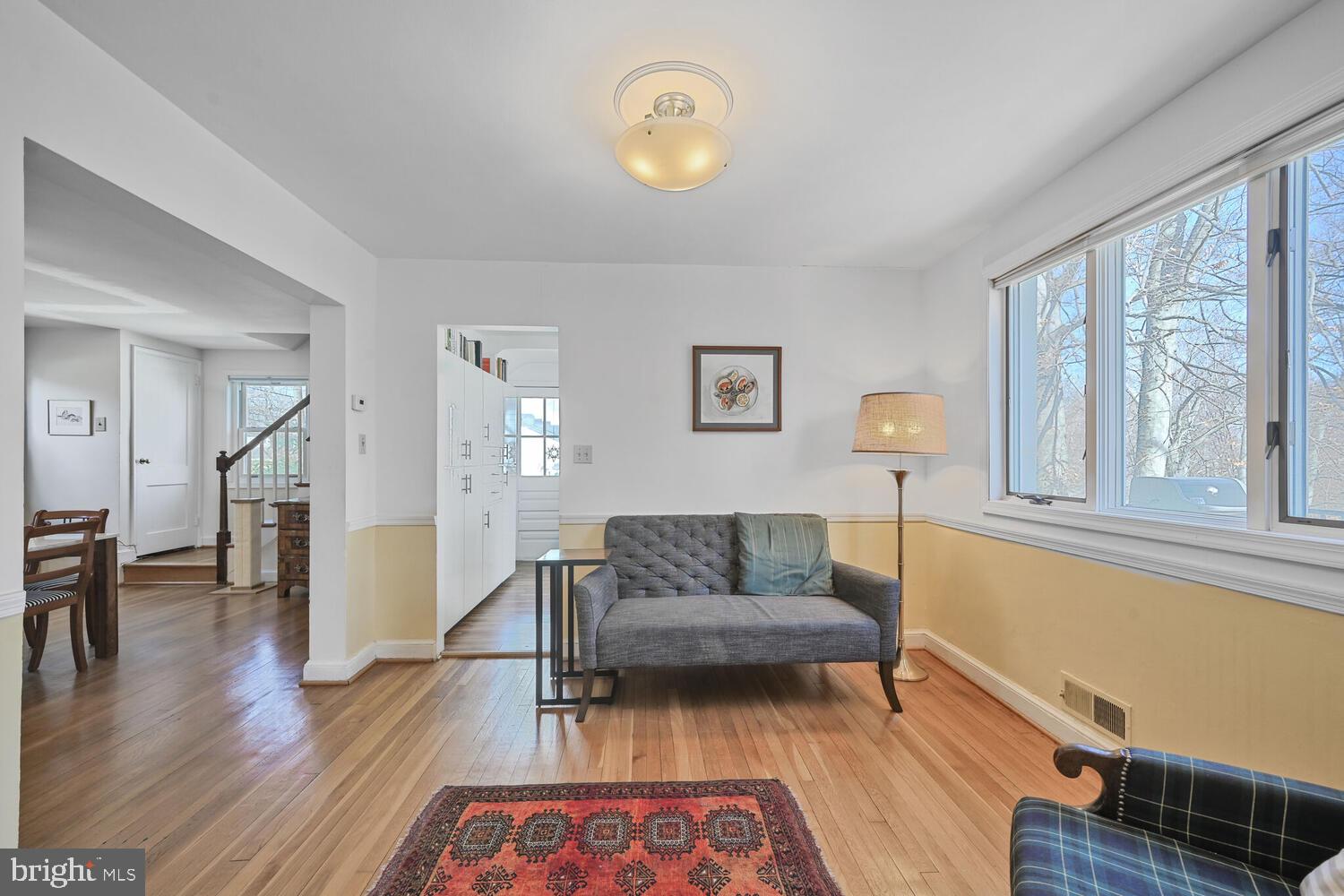 7213 RIDGEWOOD AVENUE