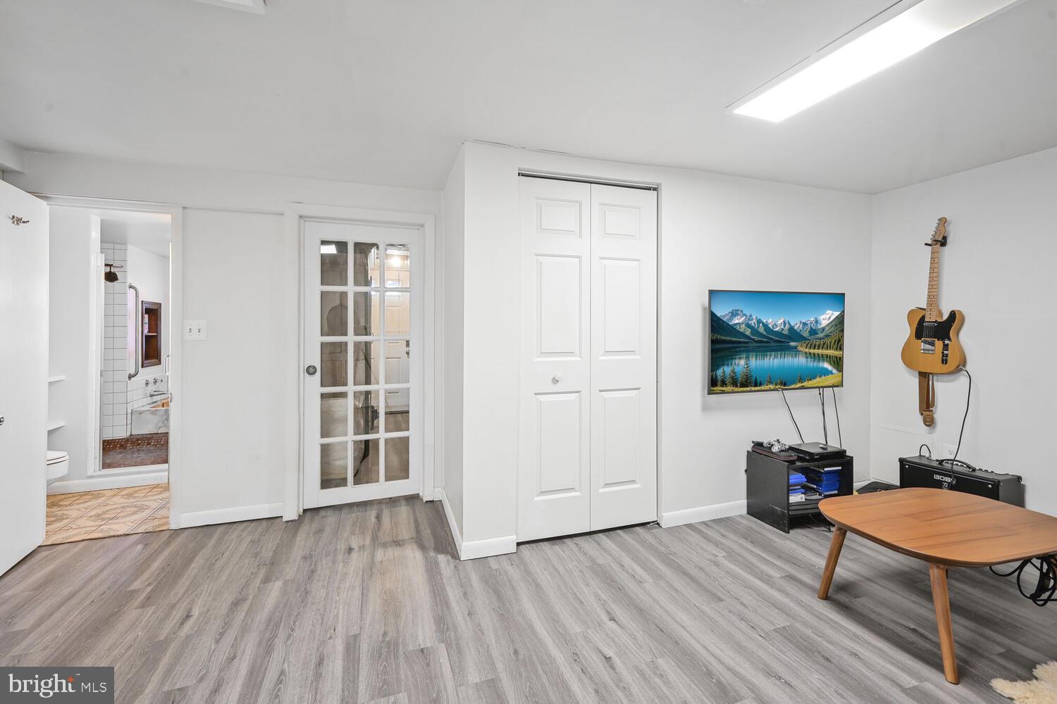 7213 RIDGEWOOD AVENUE