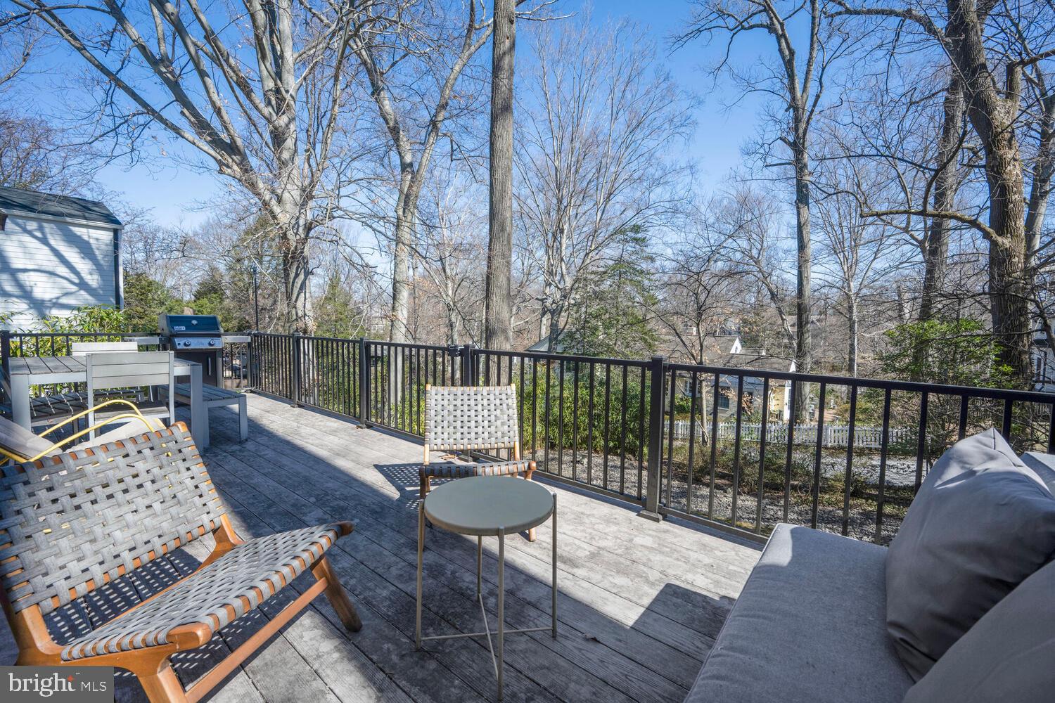 7213 RIDGEWOOD AVENUE