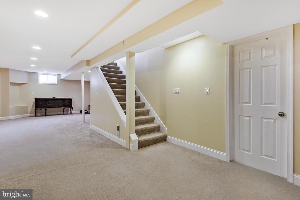 12532 CARRINGTON HILL DRIVE