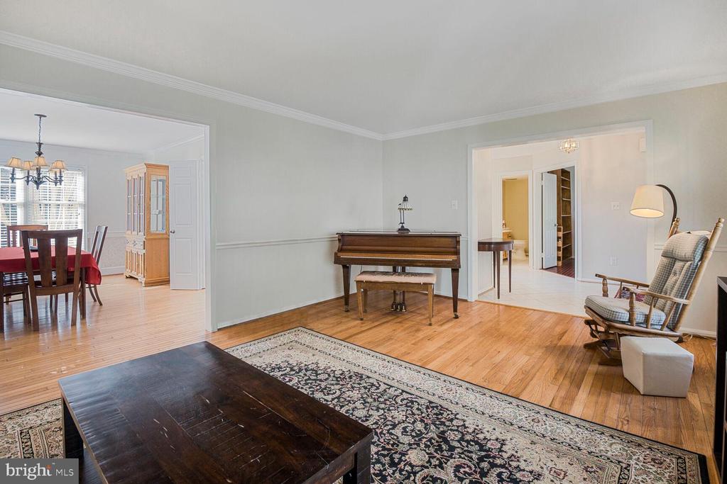 12532 CARRINGTON HILL DRIVE