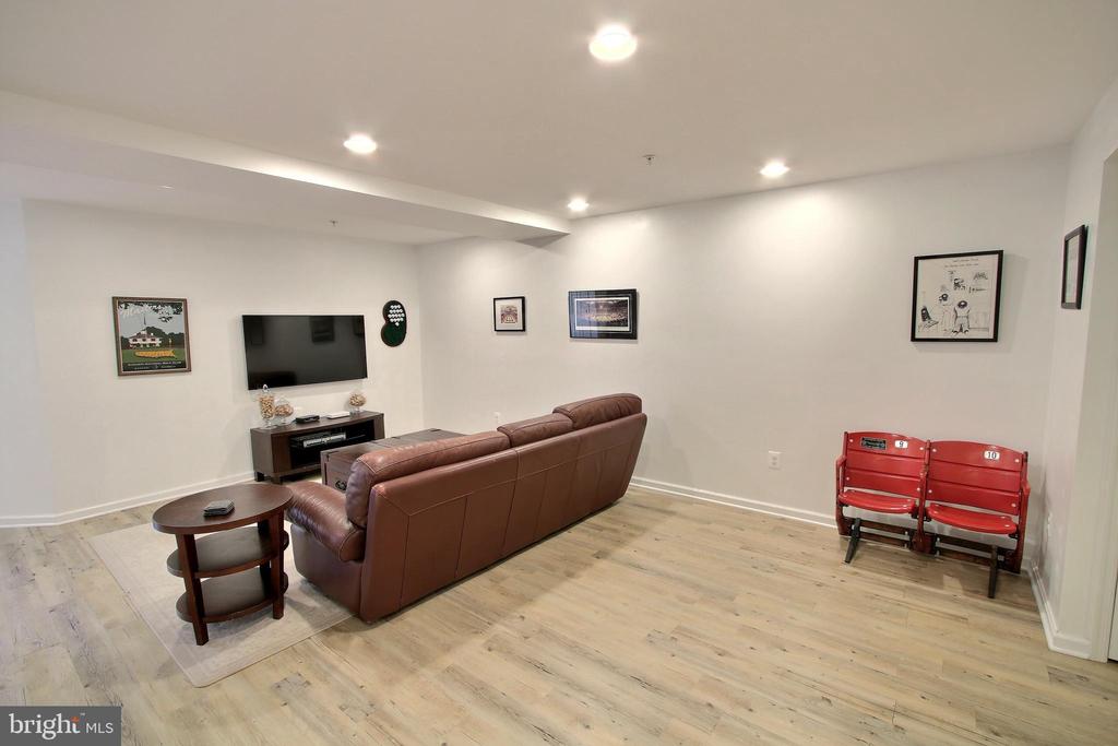 23724 BENNETT CHASE DRIVE