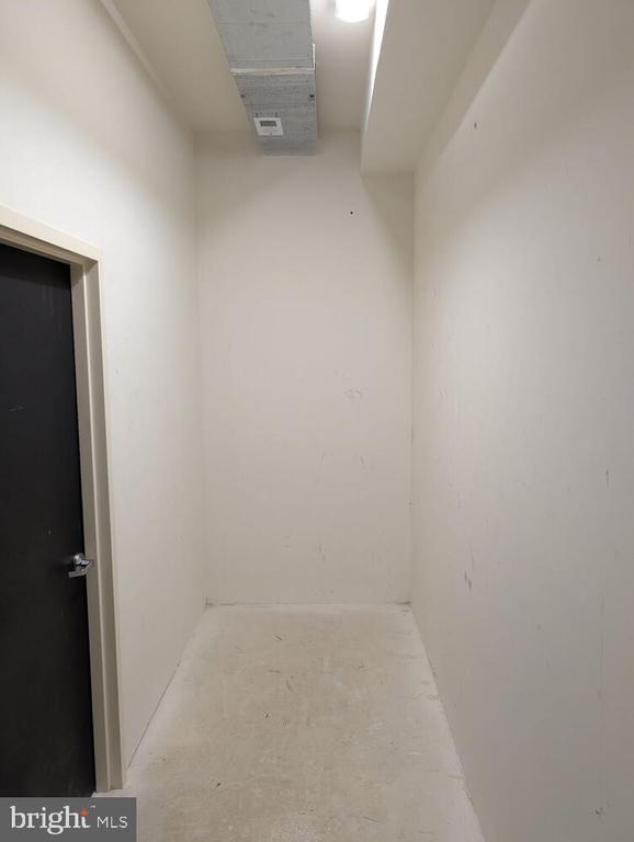 31 BOOTH STREET 251