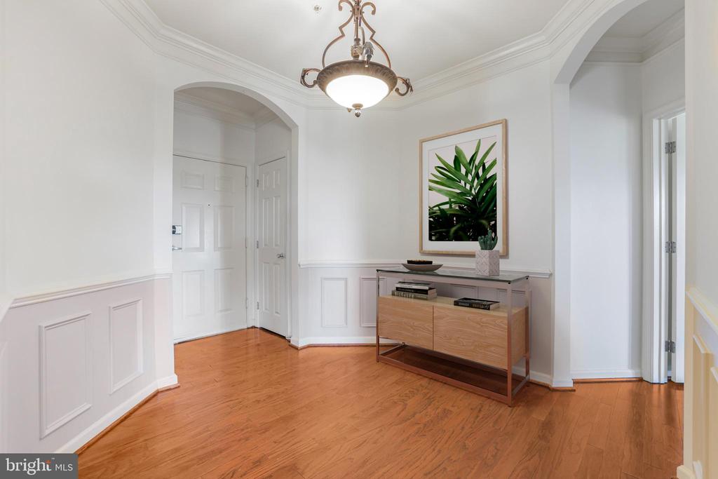 31 BOOTH STREET 251