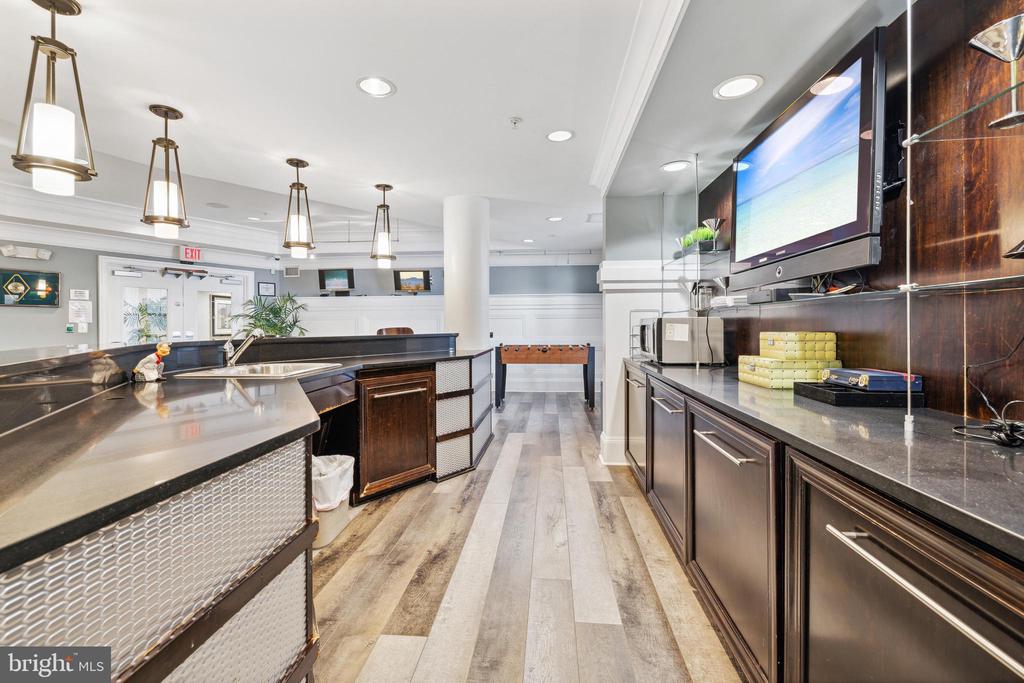 31 BOOTH STREET 251
