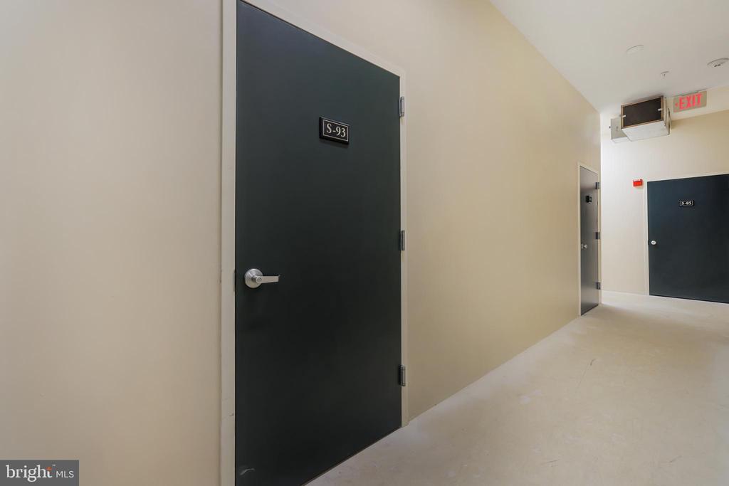 31 BOOTH STREET 251