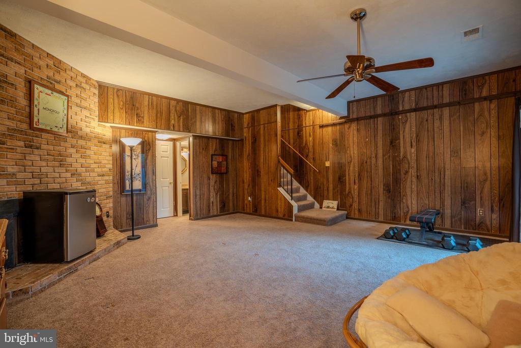 23 APPLE SEED LANE