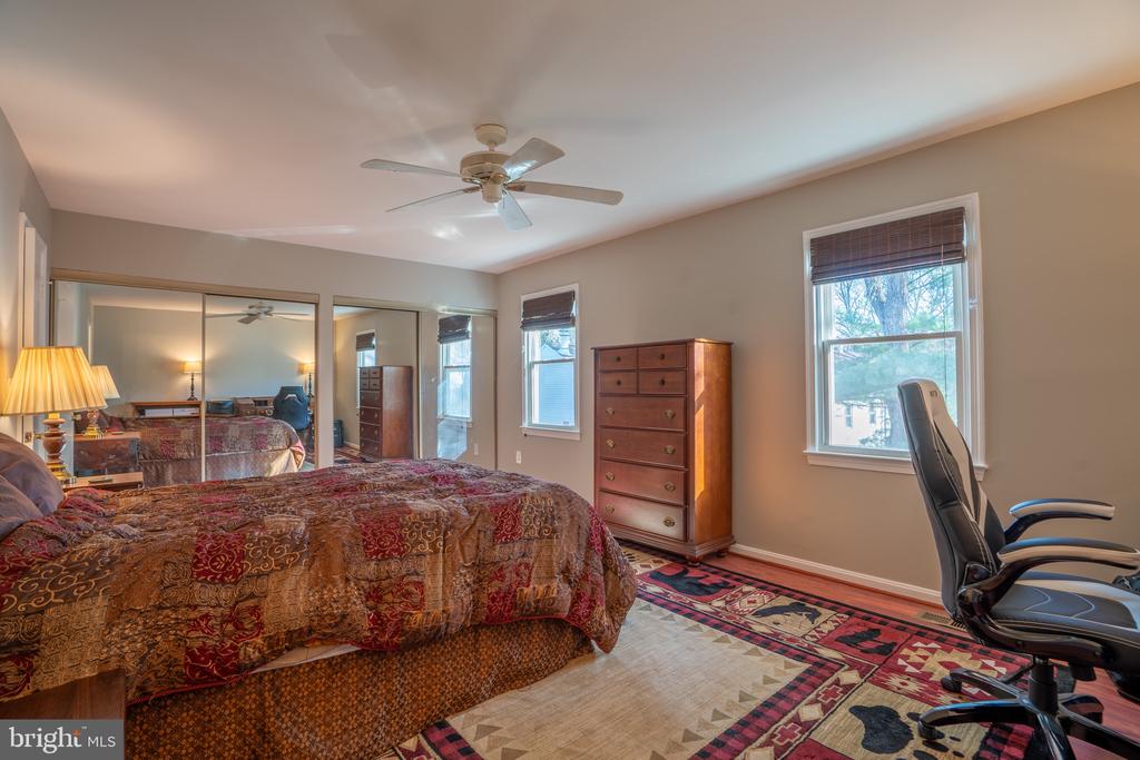 23 APPLE SEED LANE