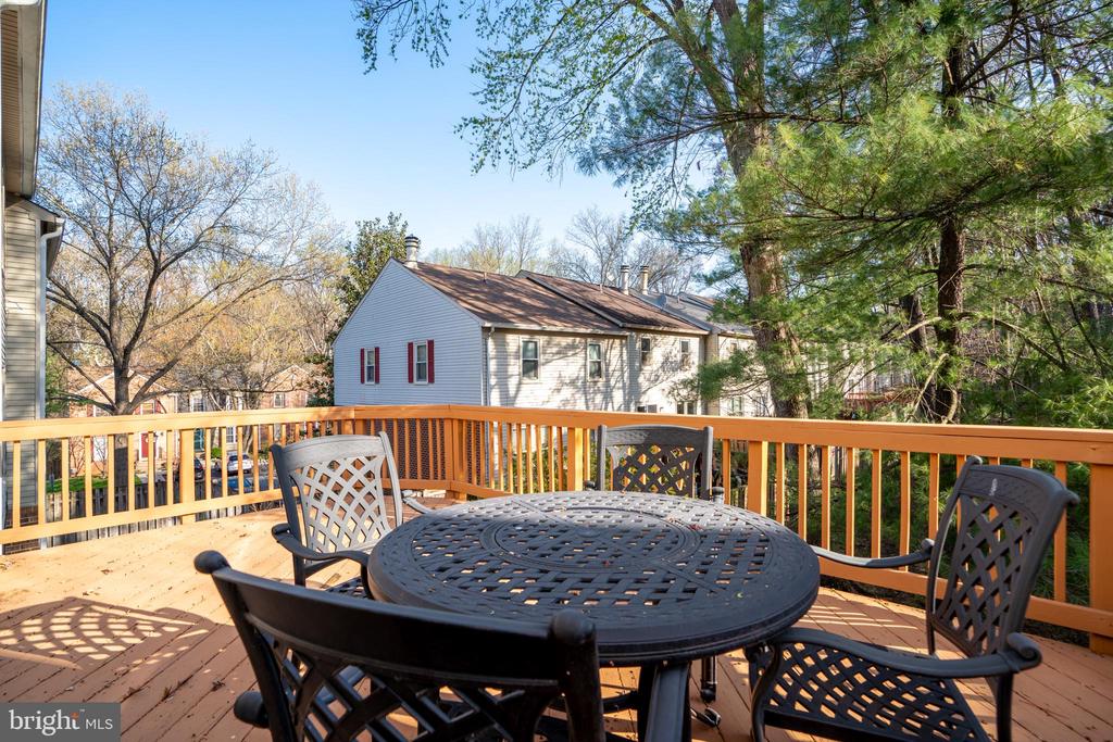 23 APPLE SEED LANE
