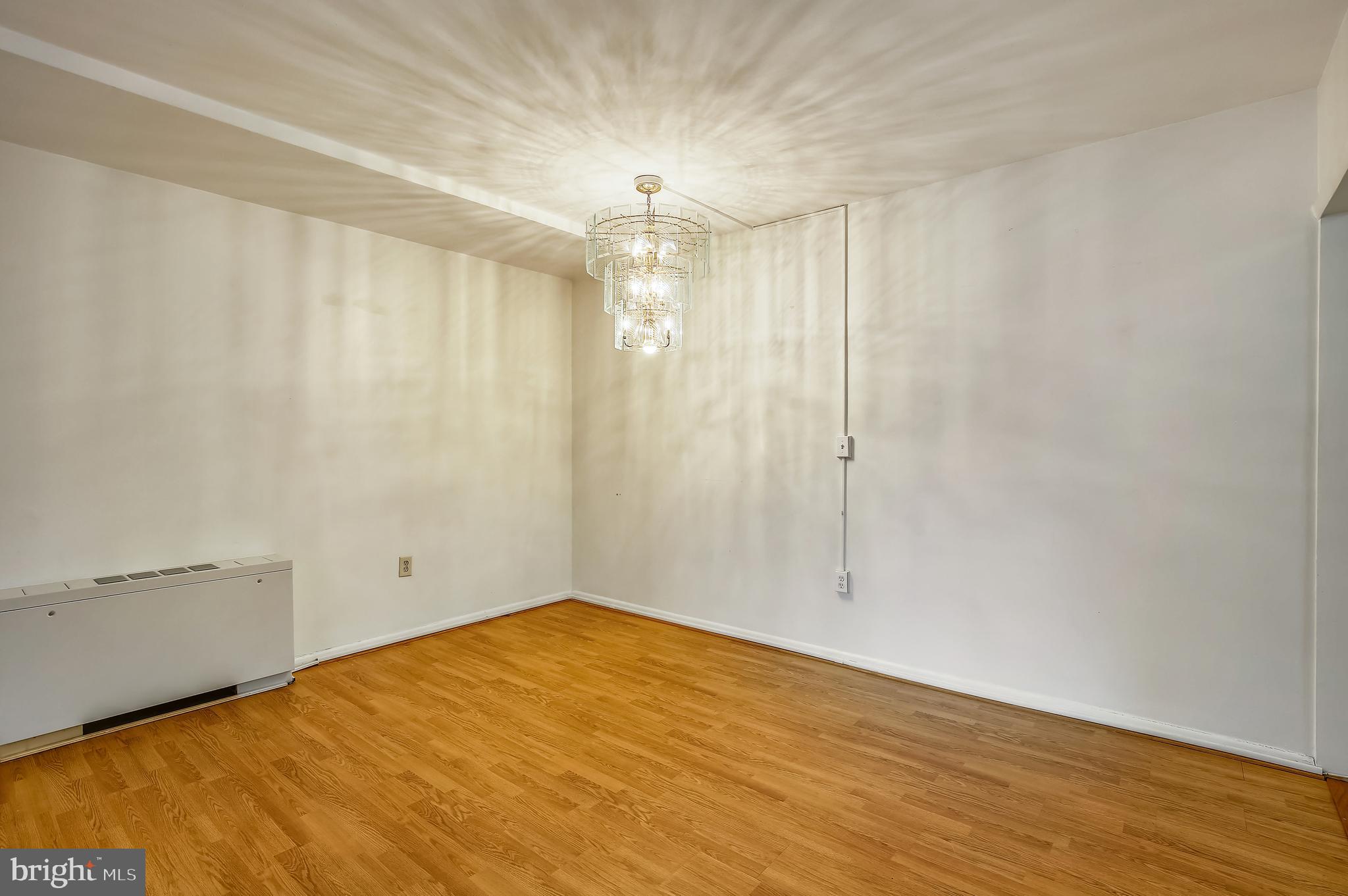 10401 GROSVENOR PLACE 123