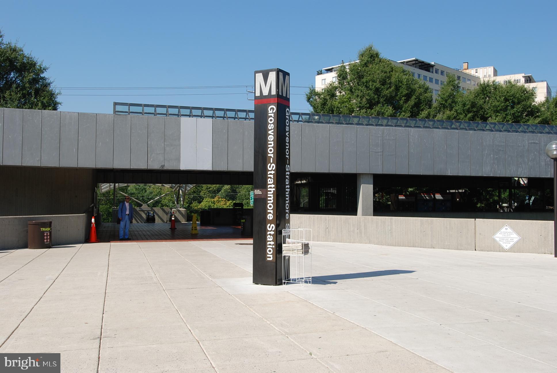 10401 GROSVENOR PLACE 123