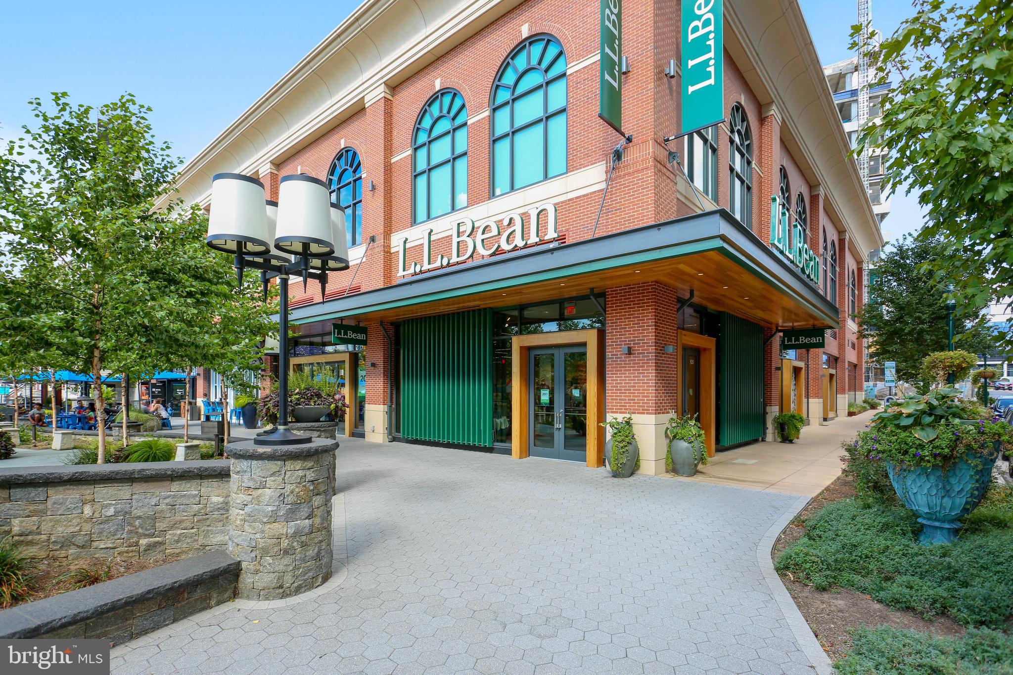 10401 GROSVENOR PLACE 123