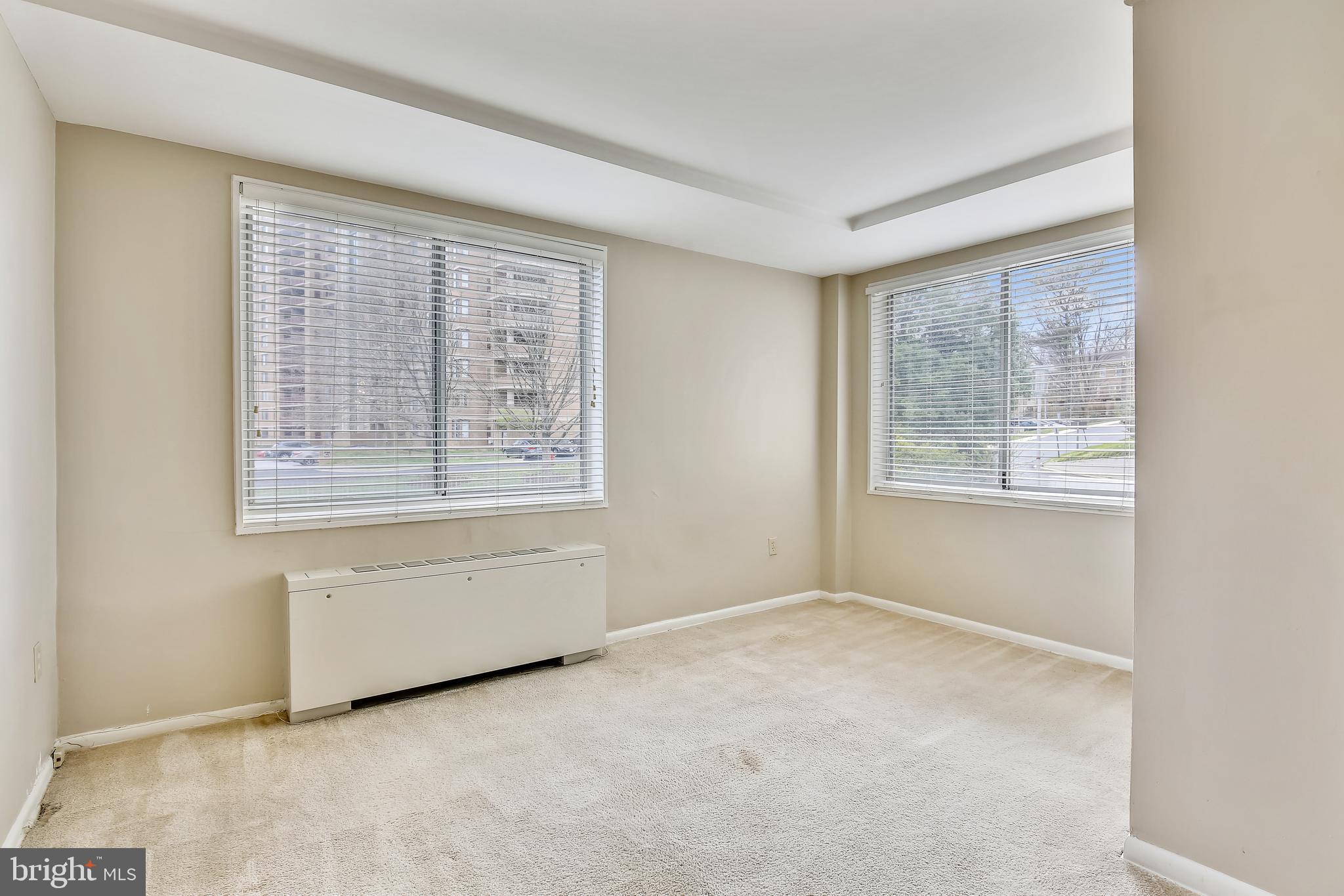 10401 GROSVENOR PLACE 123