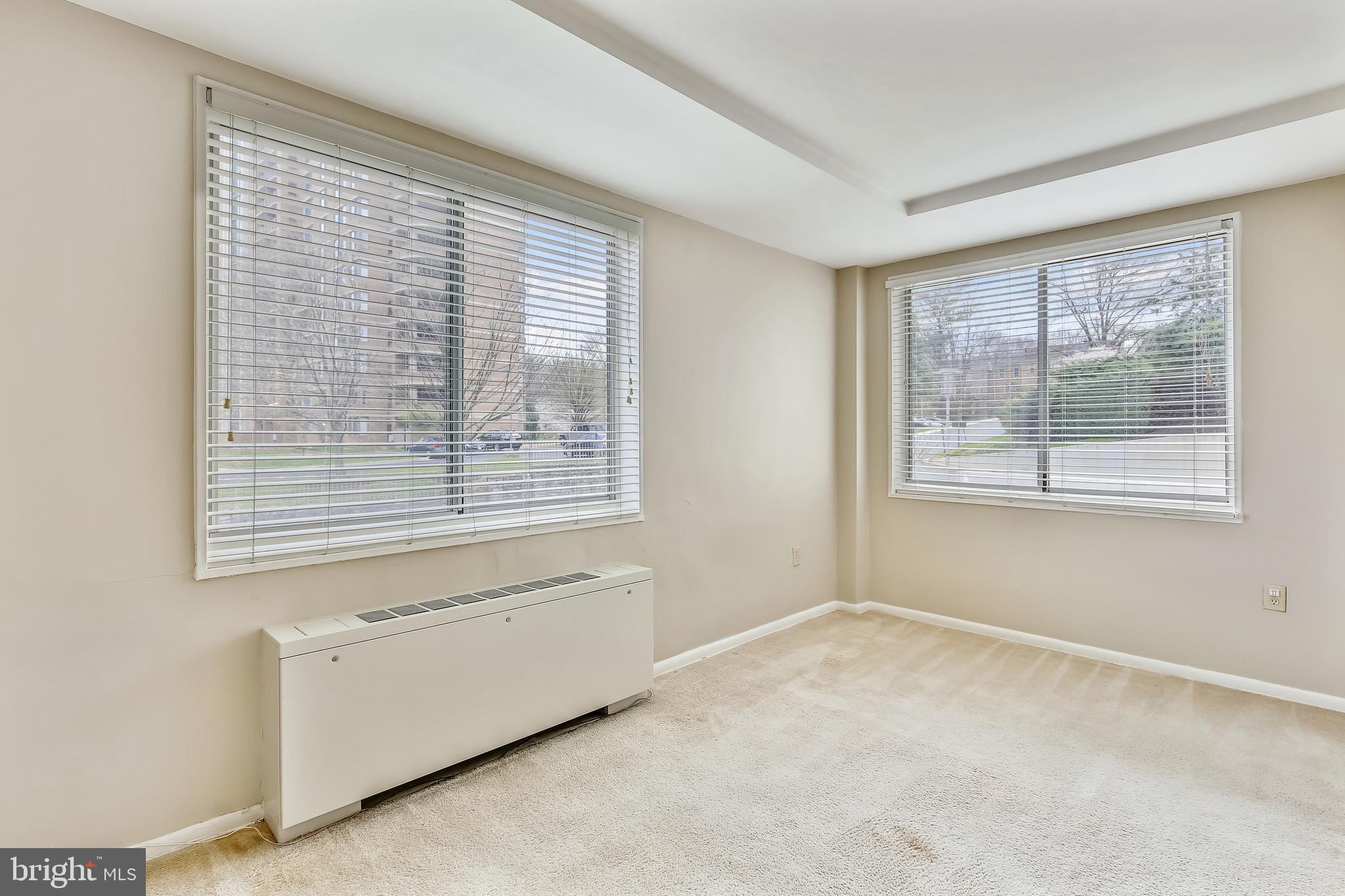 10401 GROSVENOR PLACE 123