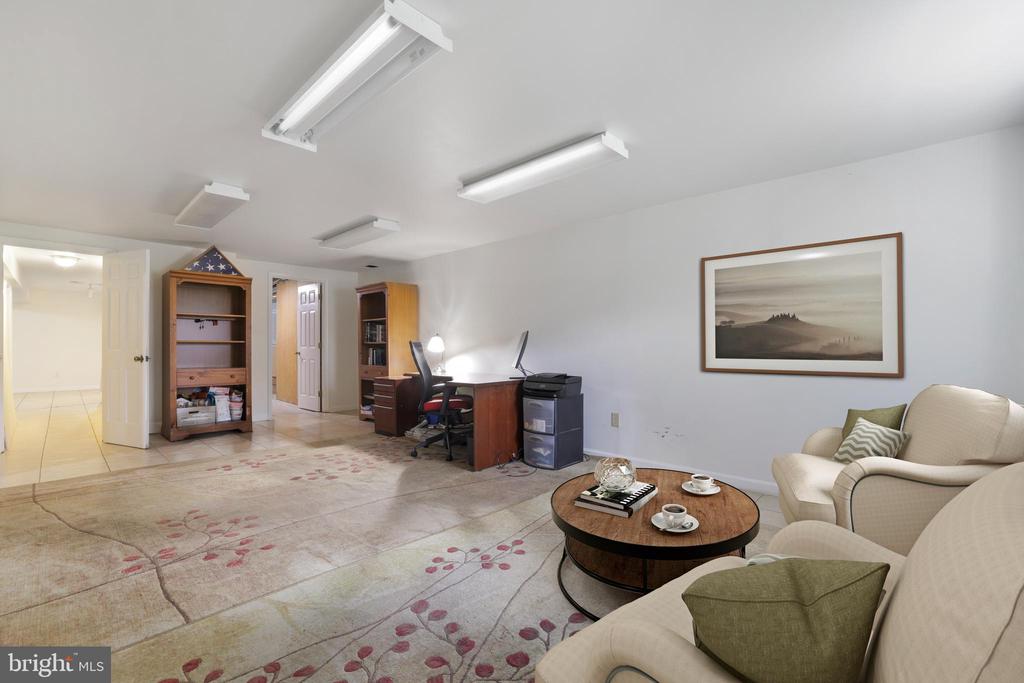 15616 NORMAN DRIVE