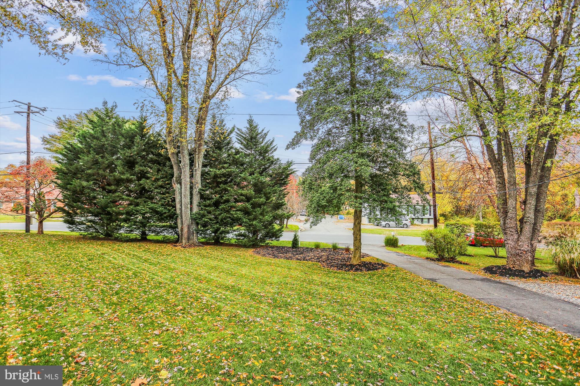 15707 SYCAMORE LANE
