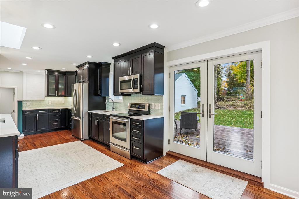 15707 SYCAMORE LANE