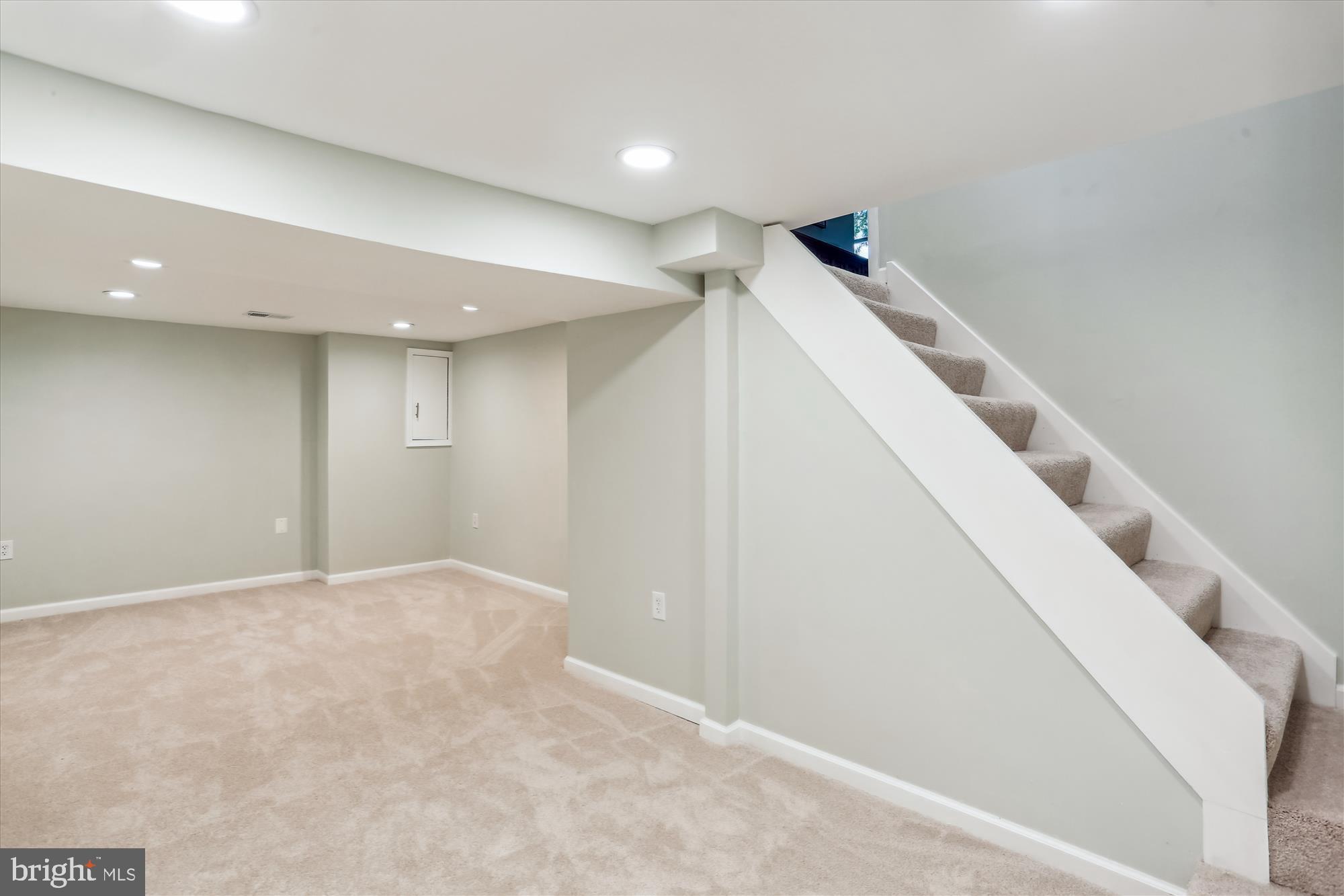 15707 SYCAMORE LANE