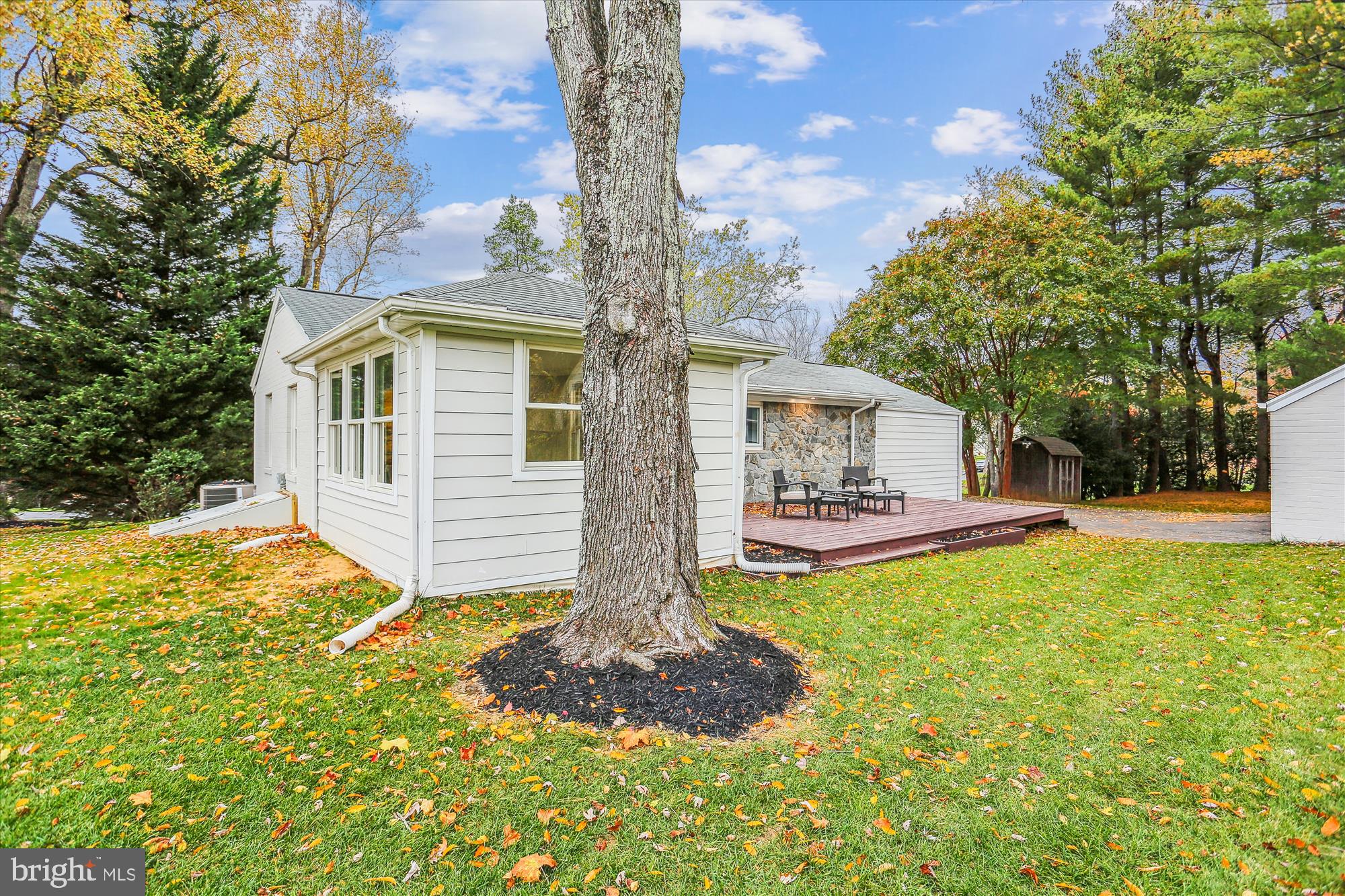 15707 SYCAMORE LANE