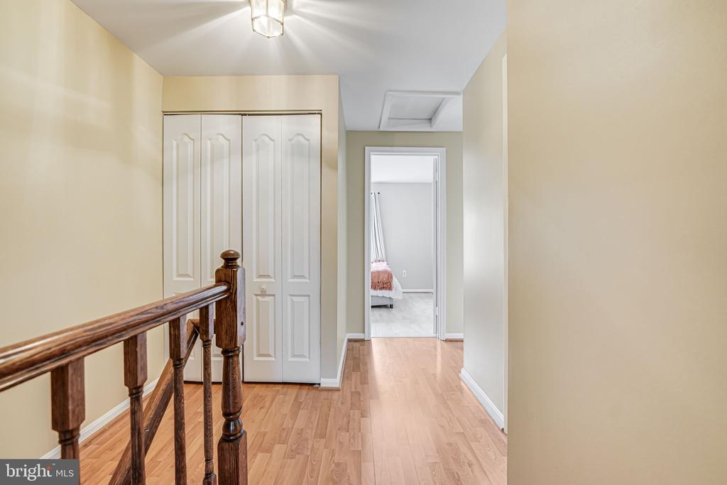 14854 HAMMERSMITH CIRCLE