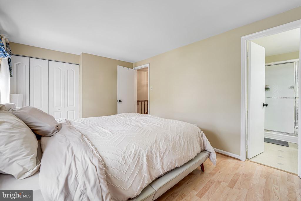 14854 HAMMERSMITH CIRCLE
