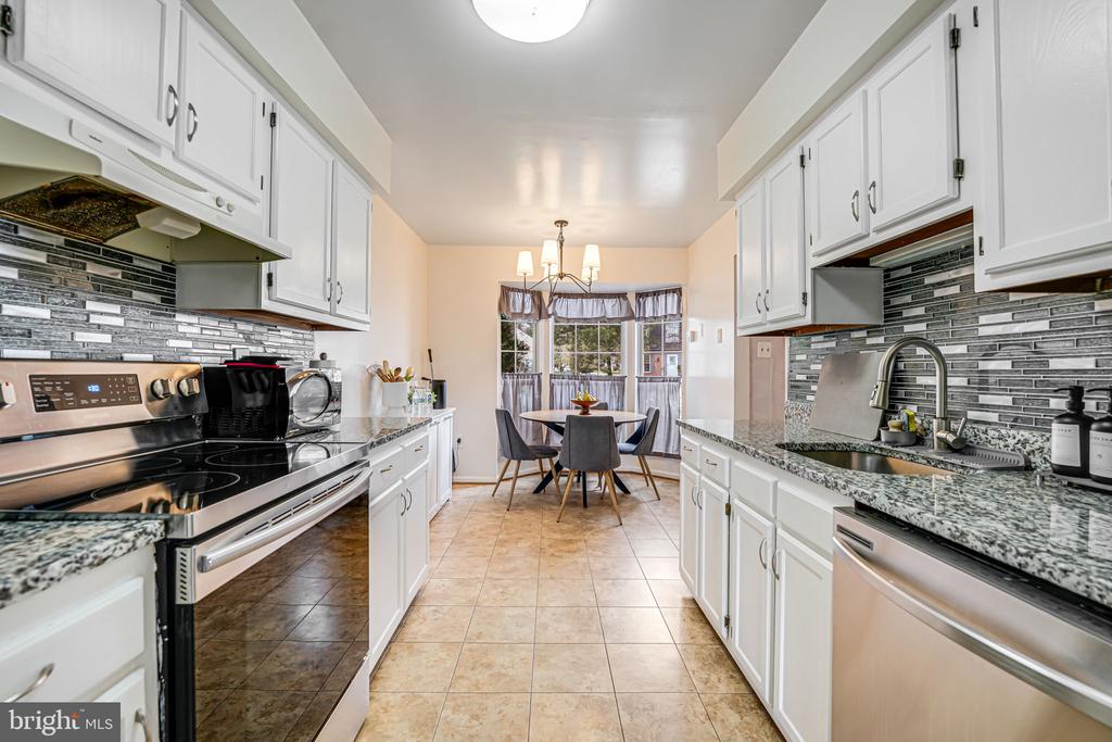 14854 HAMMERSMITH CIRCLE