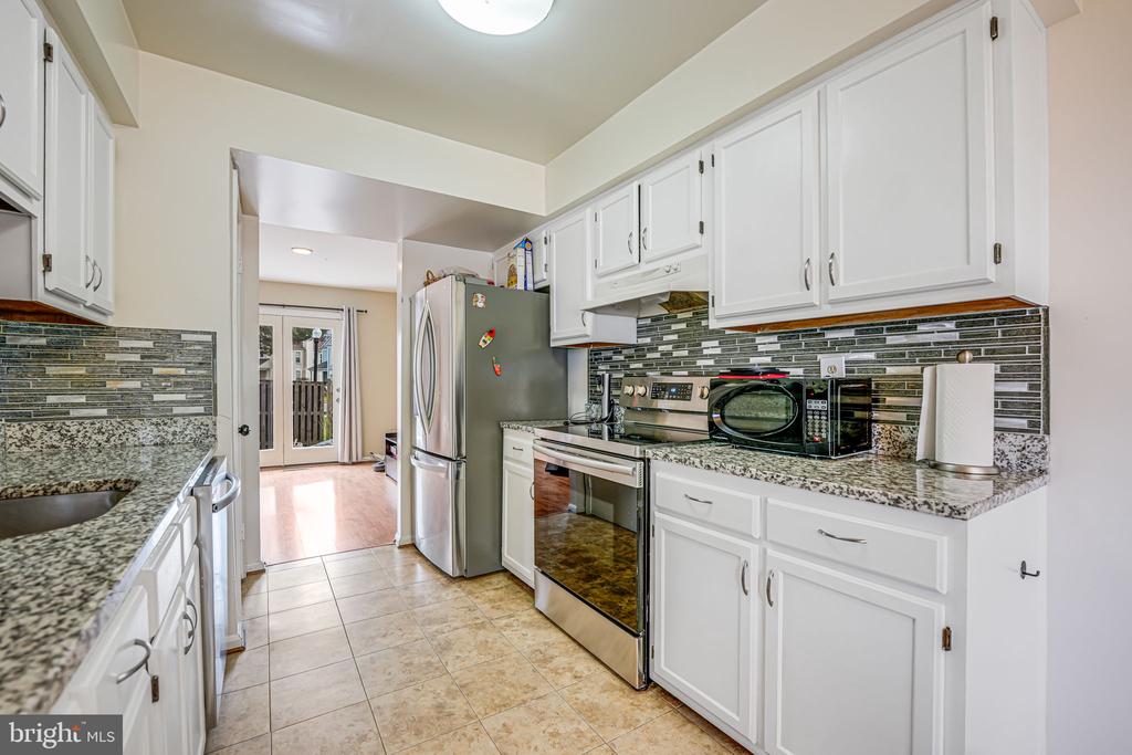 14854 HAMMERSMITH CIRCLE