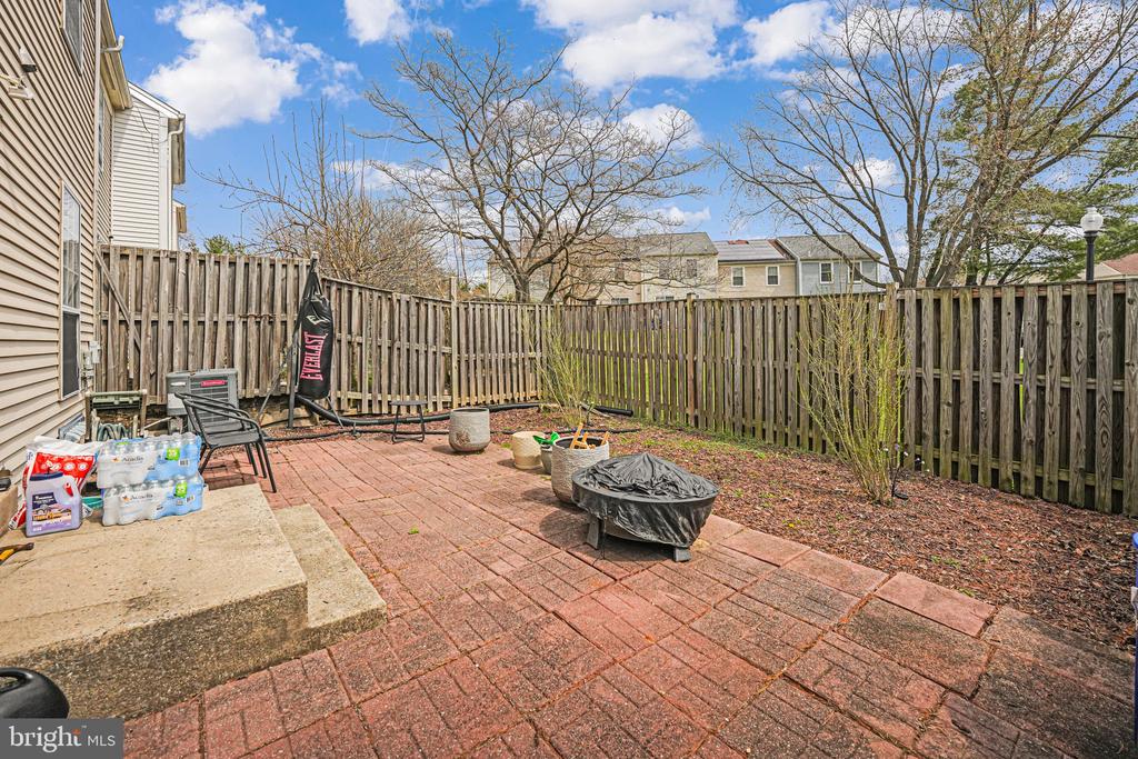 14854 HAMMERSMITH CIRCLE