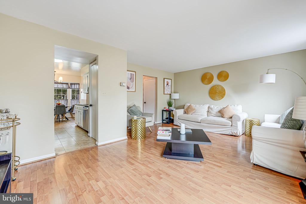 14854 HAMMERSMITH CIRCLE