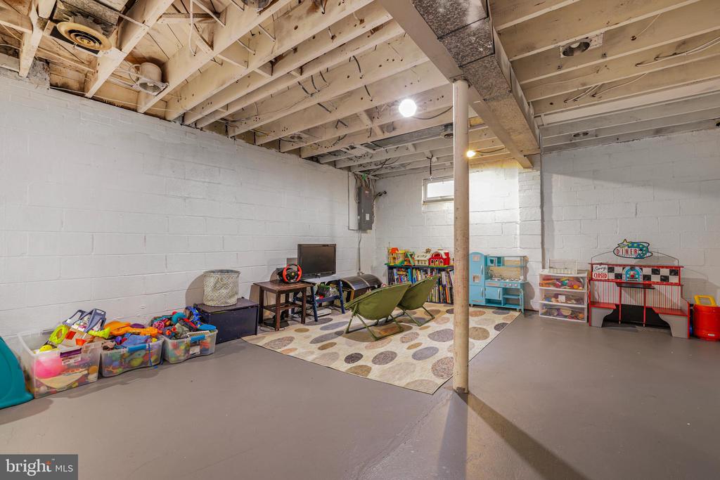 13413 PARKLAND DRIVE
