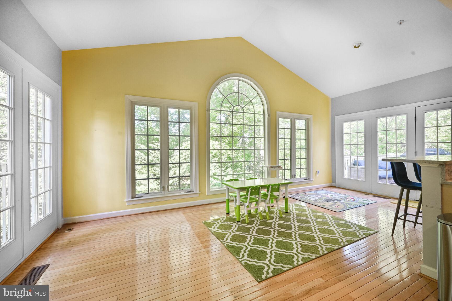 9 HENSON OAKS LANE