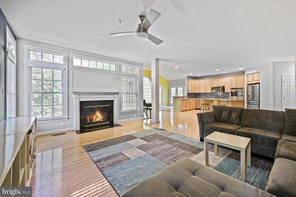 9 HENSON OAKS LANE