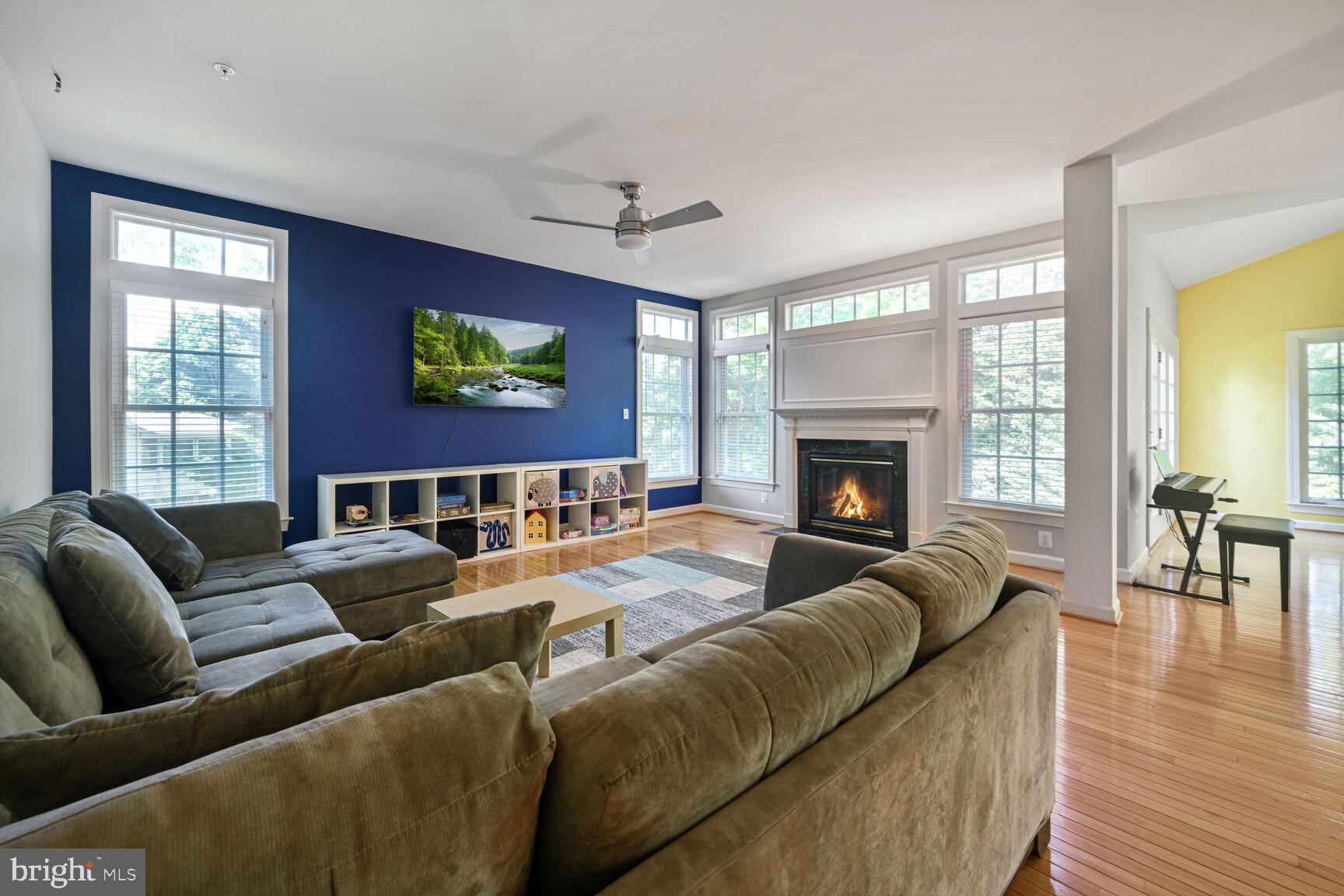 9 HENSON OAKS LANE