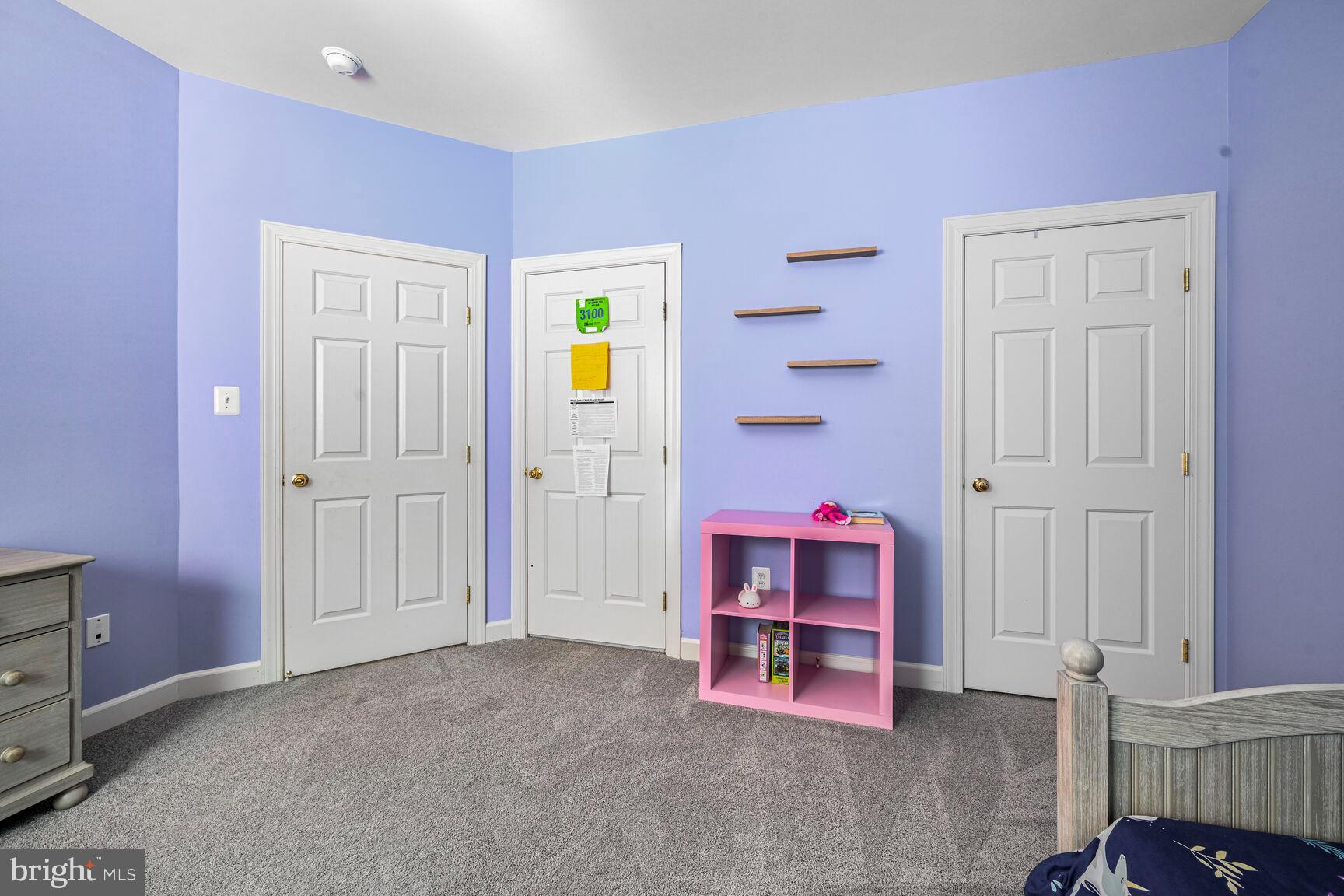 9 HENSON OAKS LANE