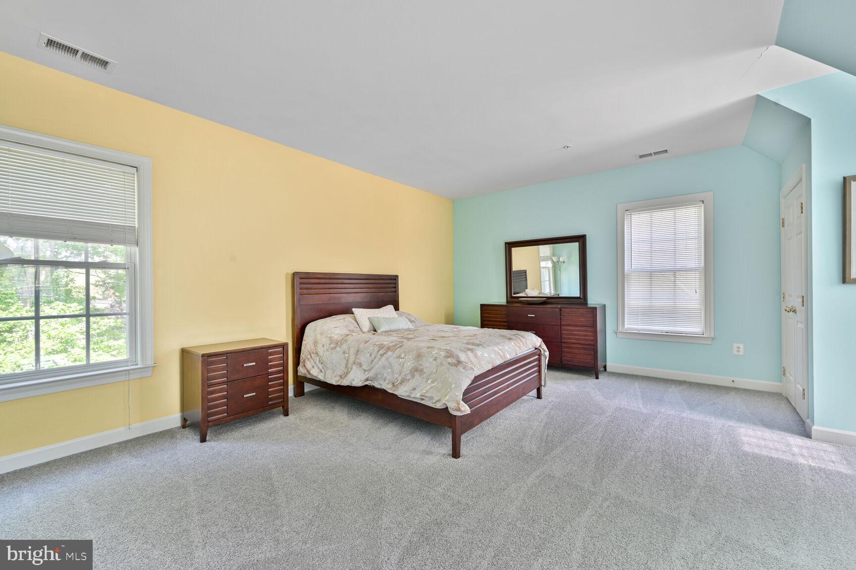 9 HENSON OAKS LANE