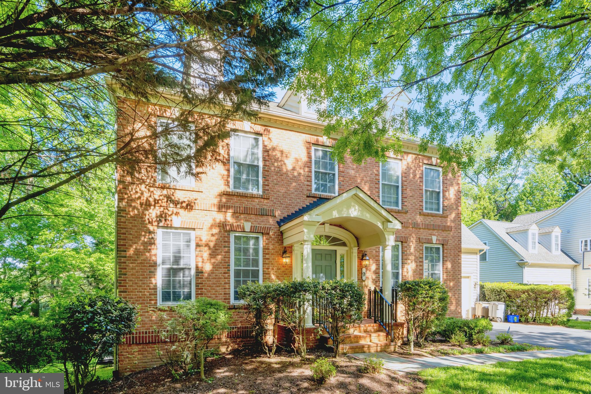 9 HENSON OAKS LANE