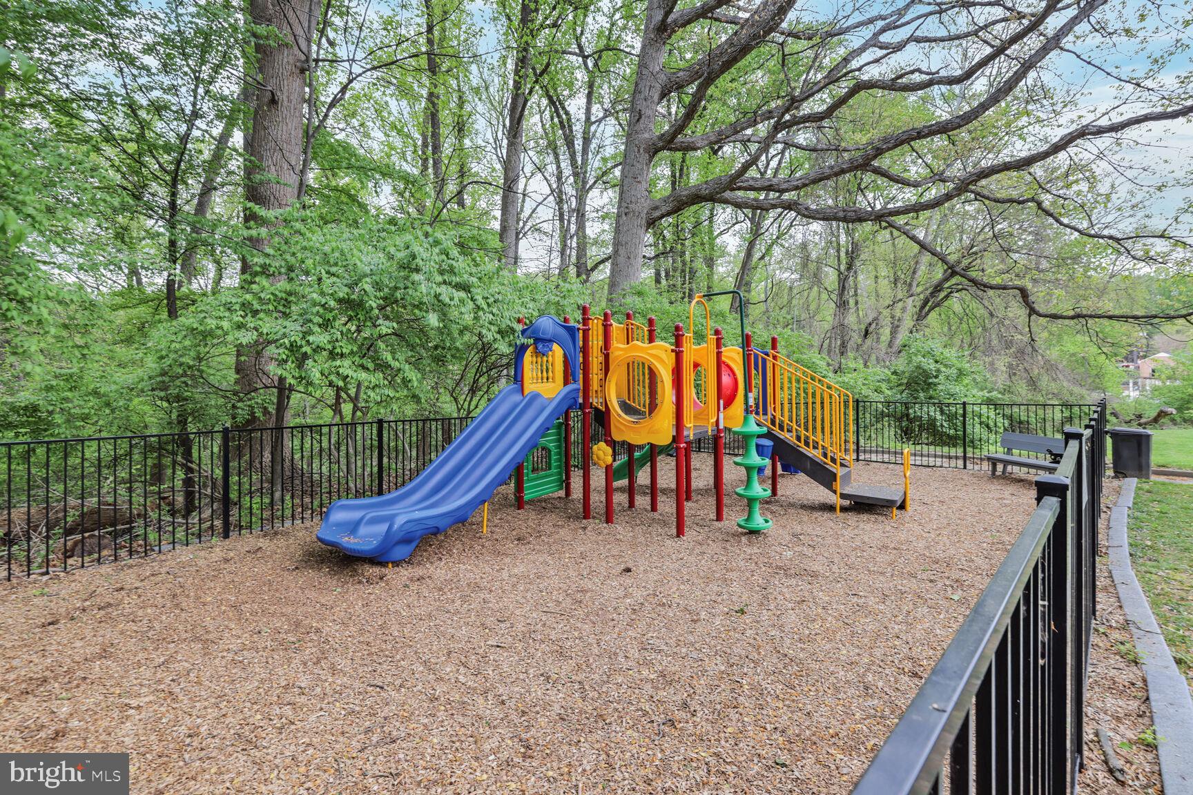 10504 MONTROSE AVENUE M-202