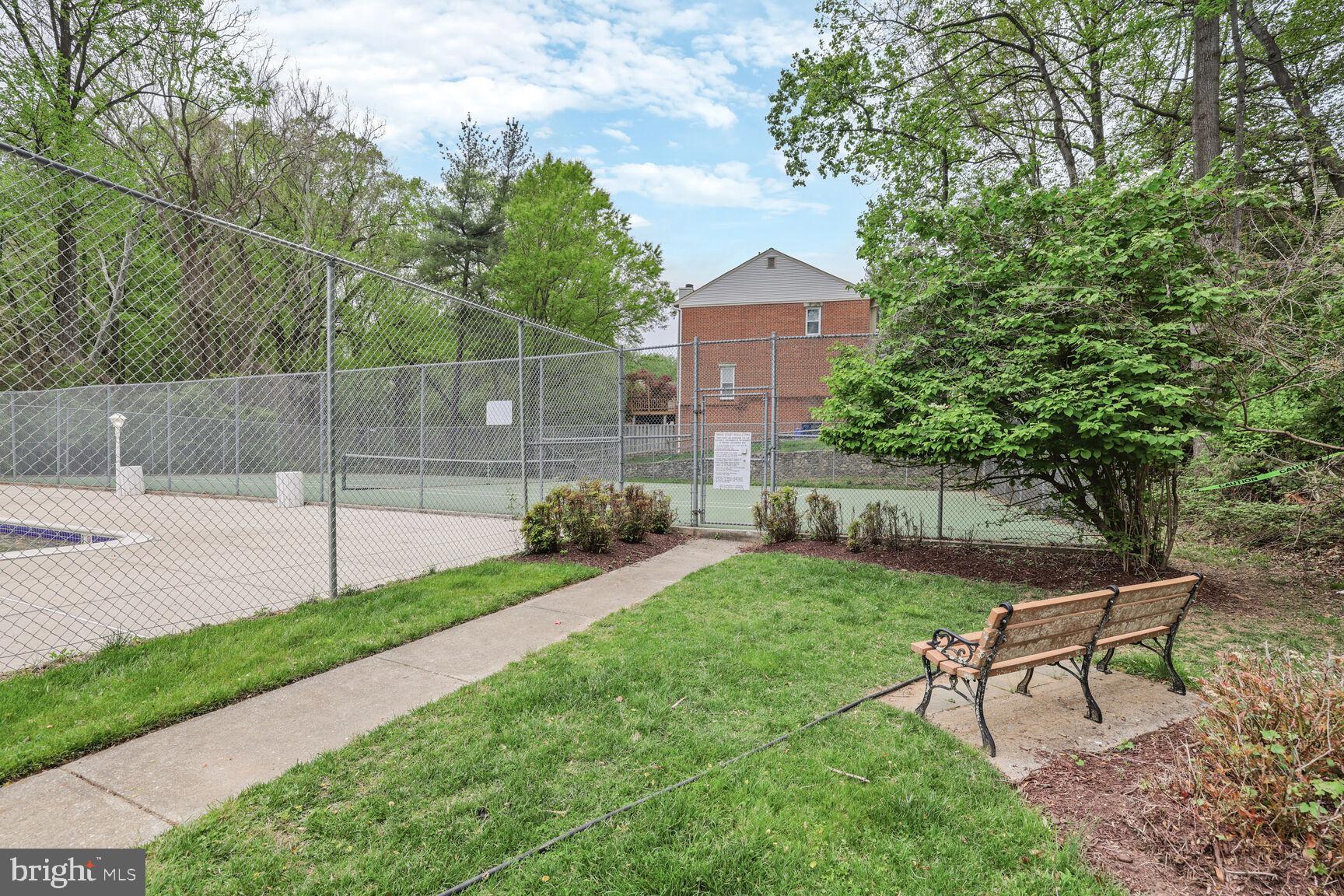 10504 MONTROSE AVENUE M-202