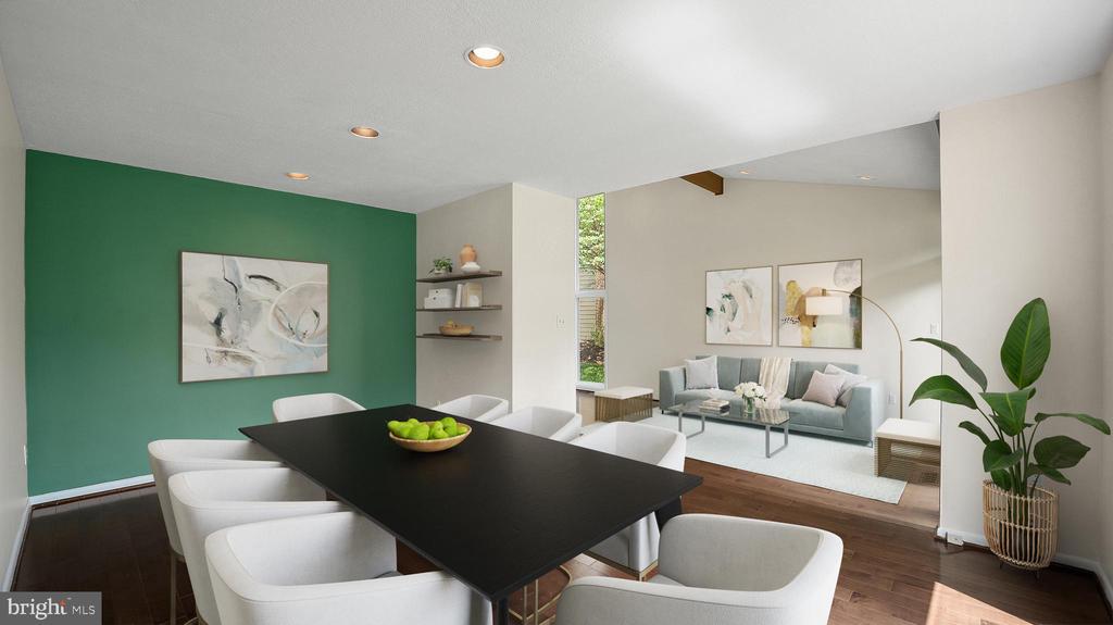 11121 BROAD GREEN DRIVE