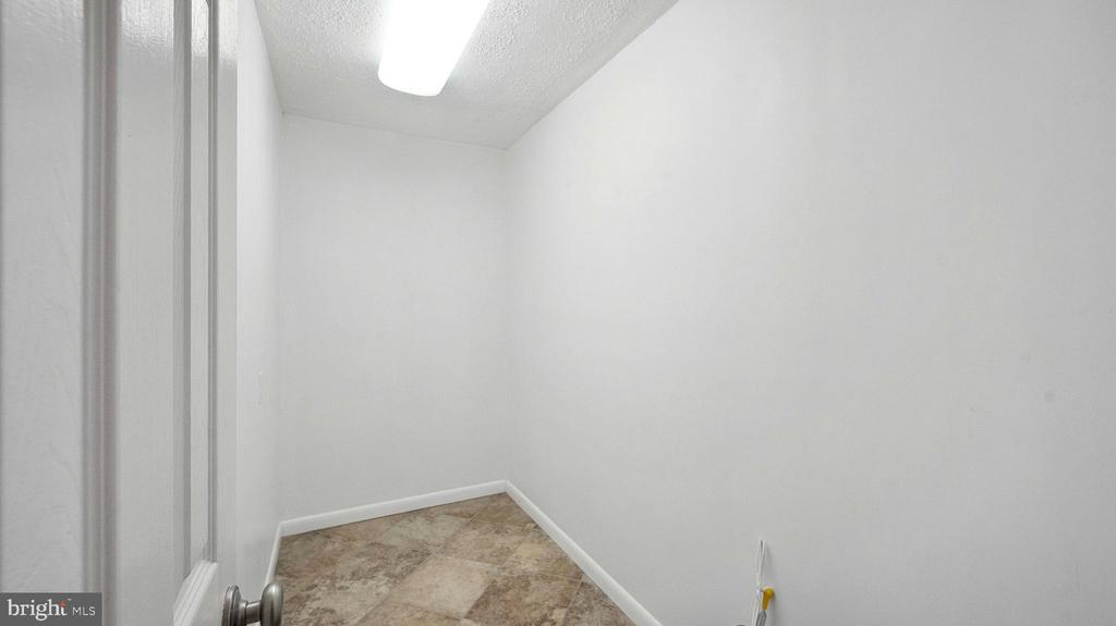 11121 BROAD GREEN DRIVE