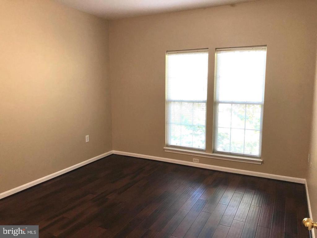 406 KENTLANDS BOULEVARD 303
