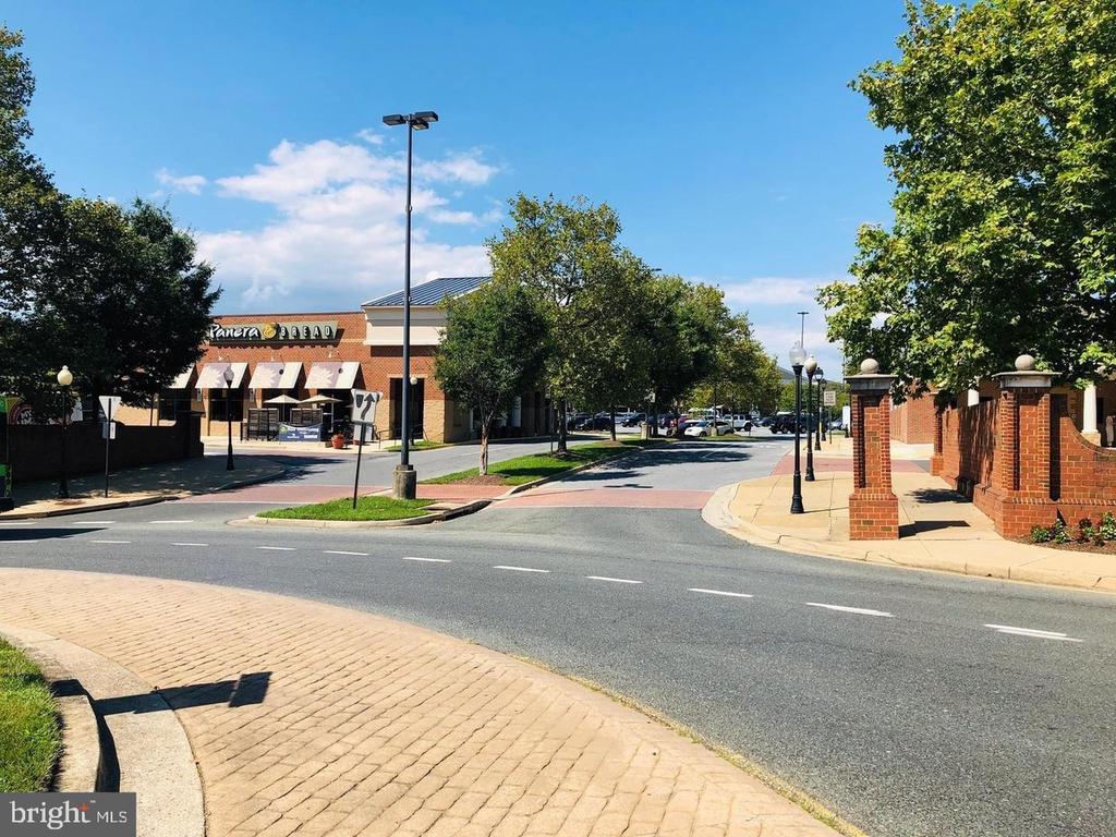 406 KENTLANDS BOULEVARD 303