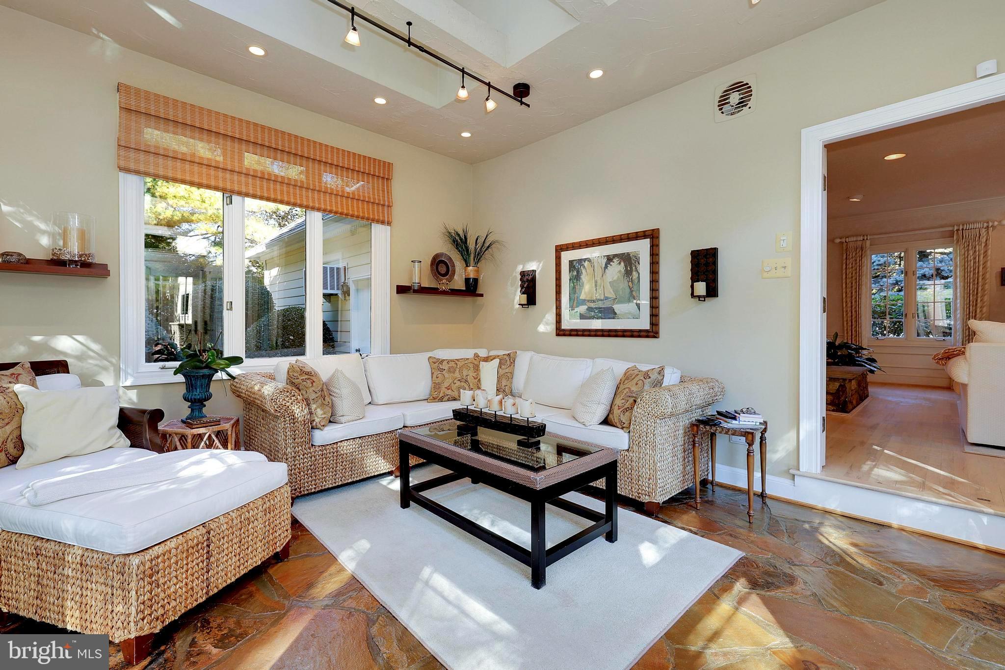 11108 POTOMAC VIEW DRIVE