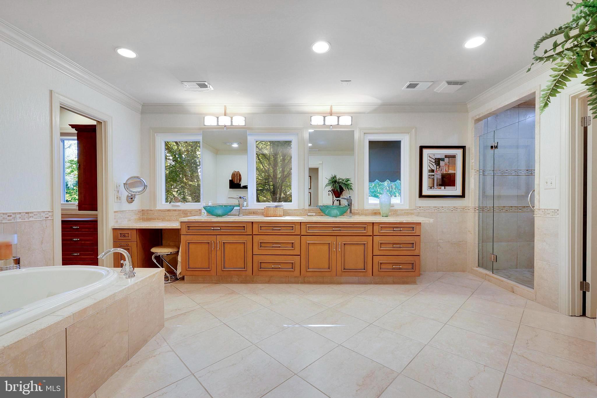 11108 POTOMAC VIEW DRIVE