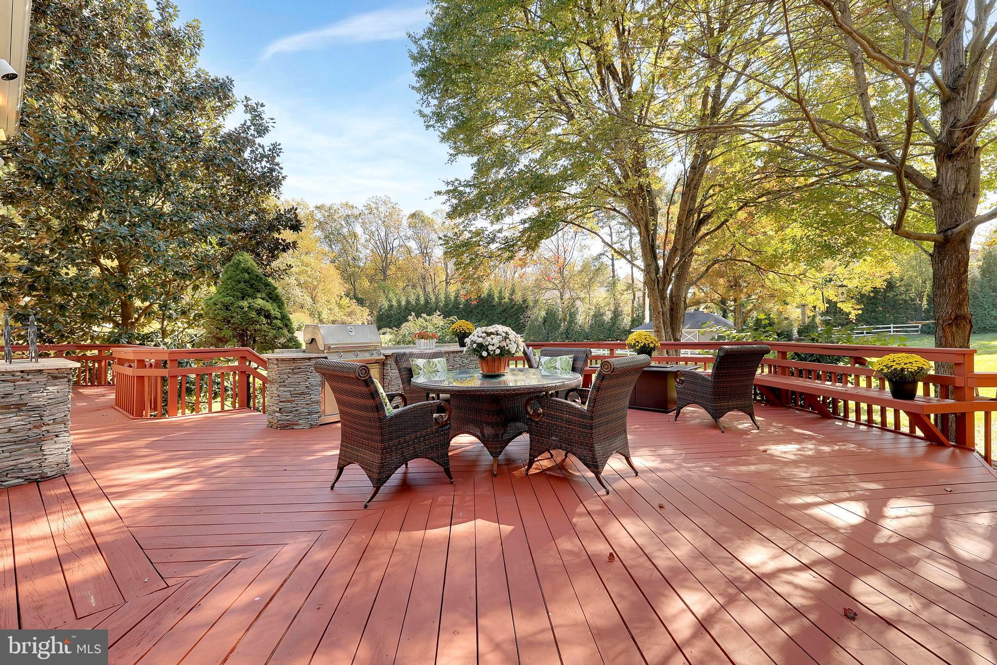 11108 POTOMAC VIEW DRIVE